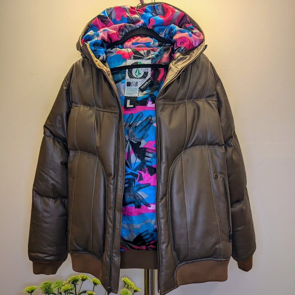 Leather Volcom ski jacket in excellent condition